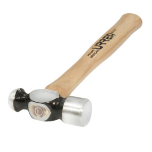 Martillo maquinado de bola con mango de madera hickory Americano de 18", 48 oz Urrea - Ferrechingón