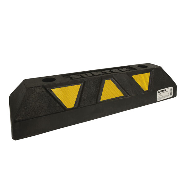 Tope de estacionamiento con triángulos reflejantes de 54 x 16 x 11 cm Surtek - Ferrechingón