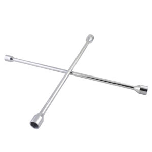 Llave de cruz cromada para minibús y camioneta doble rodado 26" Surtek - Ferrechingón