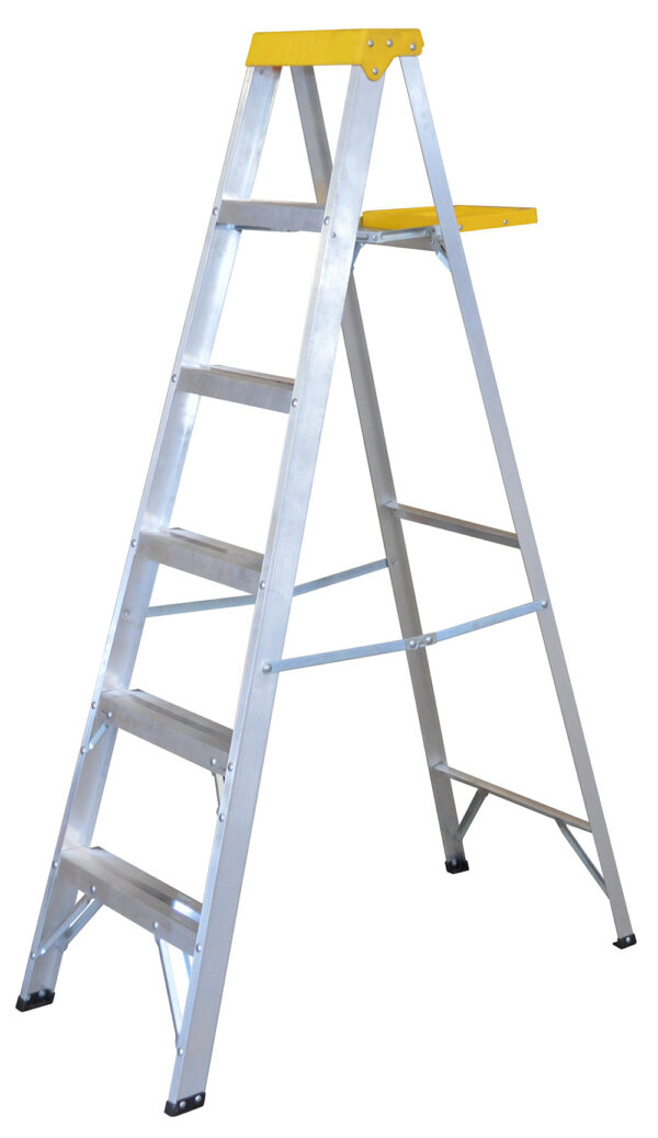 Escalera de tijera tipo III de aluminio y tapa plástica con 5 peldaños Surtek Escalera de tijera tipo III de aluminio y tapa plástica con 5 peldaños Surtek - Ferrechingón